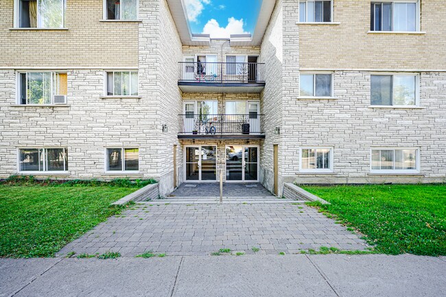 Photo - 1655 Rue Fleury E Unit 15