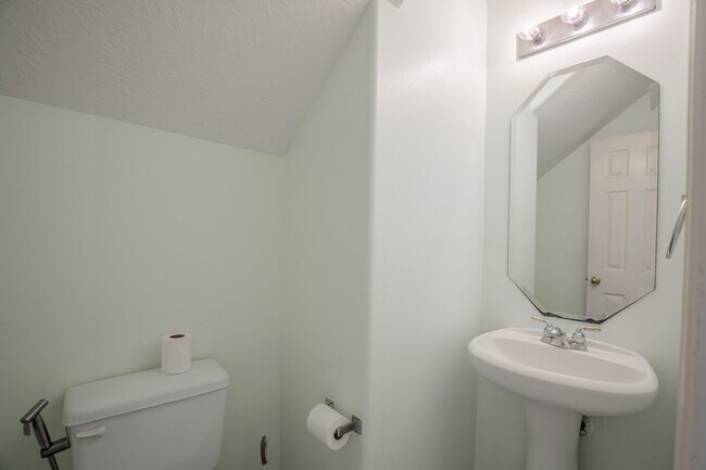 Photo - 4823 Zachary Ln