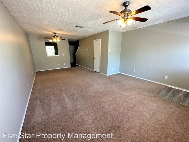 Photo - 2 br, 2.5 bath House - 1008 Halifax Lane