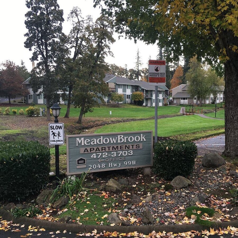 Photo - MeadowBrook Apartments