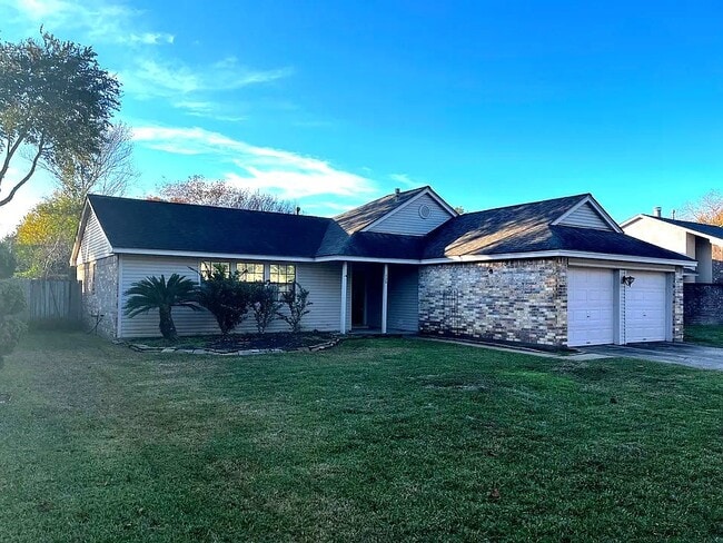 Building Photo - 1735 Jo Ann Ln