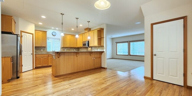 Photo - Home in Everett 3 Beds 2.5 bath  Pet Frien...