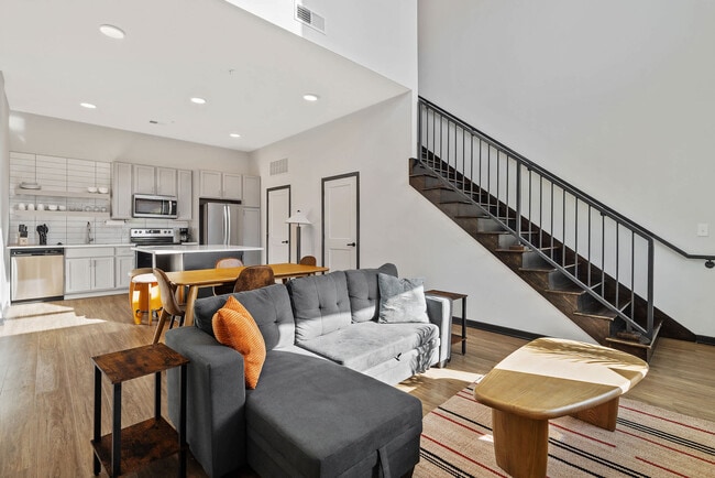 Photo - 423 E Michigan St Unit SI ID1032091P