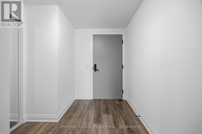 Photo - 700 Sheppard Ave W Unit 315