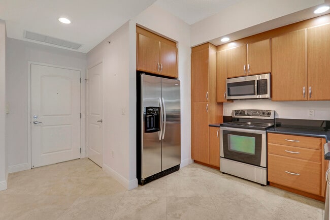 Building Photo - 701 S Olive Ave Unit 805 Rental