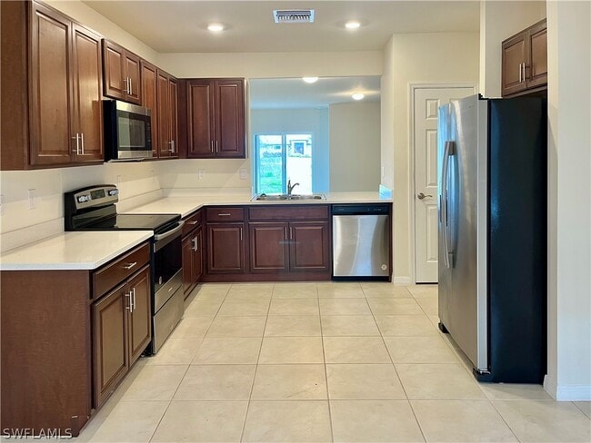 Photo - 1009 NE 11th St