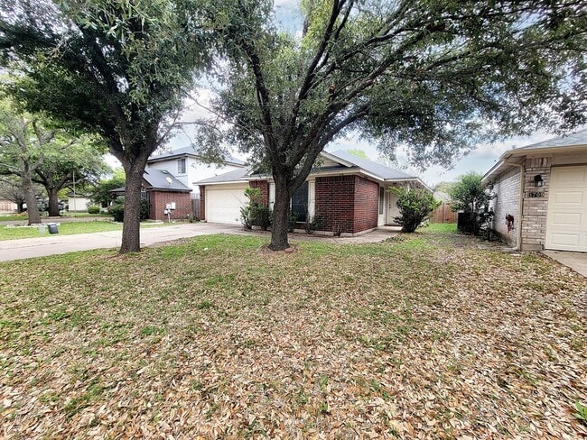 Photo - 1707 Zydeco Dr