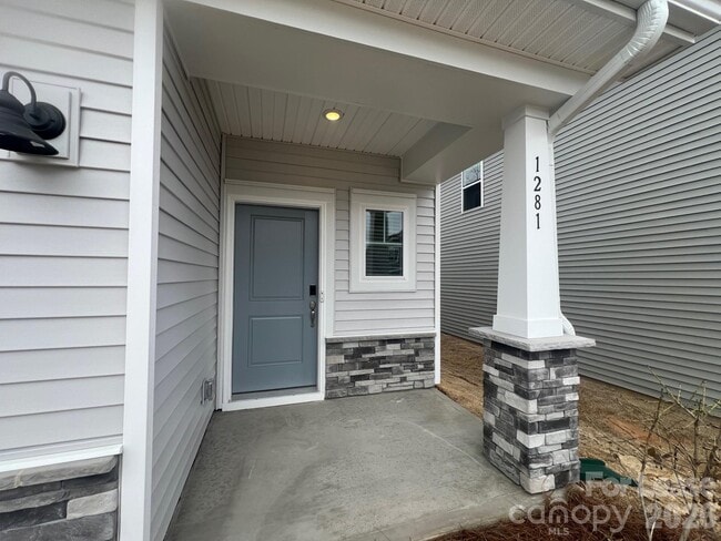 Photo - 1281 30th St Ln NE