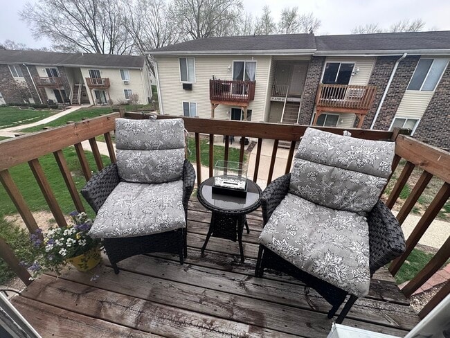 Photo - 2600 Light Road