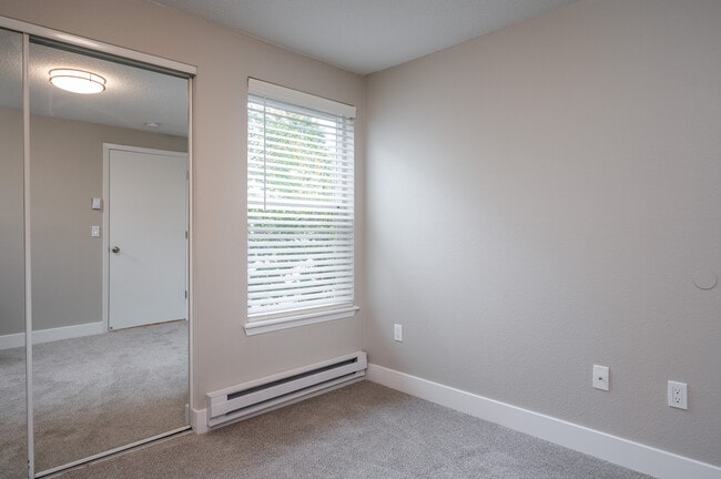 2x2 Bedroom