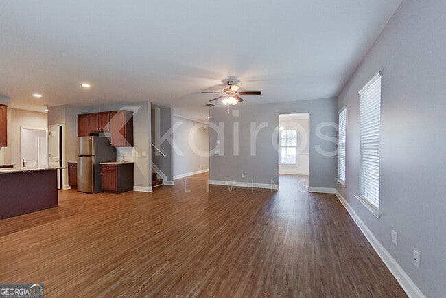 Photo - 140 Mandy Ln