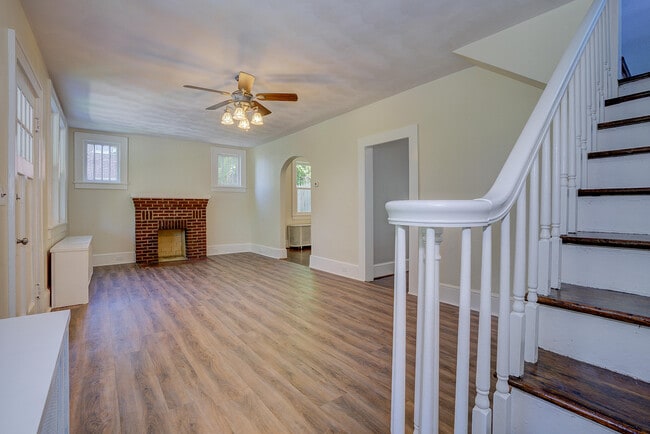 Photo - 1414 Hamilton Terrace SE