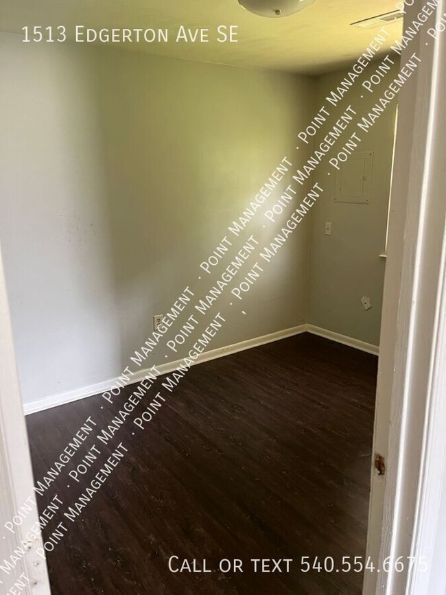 Photo - 1513 Edgerton Ave SE