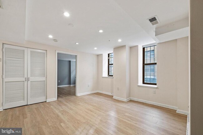 Photo - 2633 Adams Mill Rd NW Unidad B4