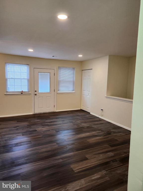 Photo - 13 Reliance Ct