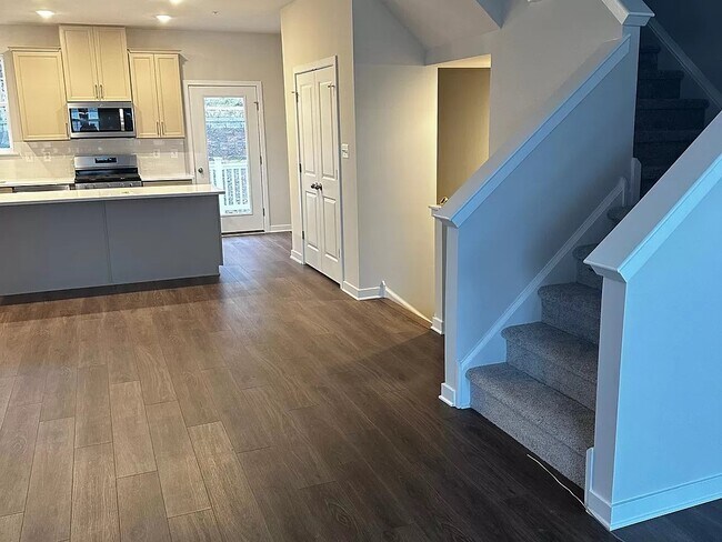 Photo - 31 Four Leaf Dr