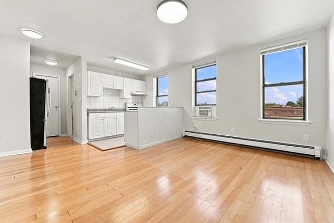 Photo - 1677 John F. Kennedy Blvd Unit 13