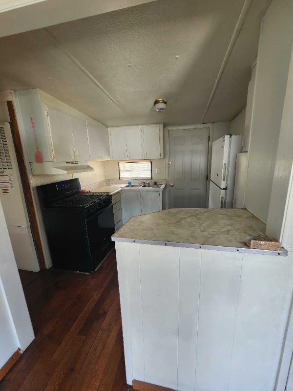 Photo - 201 Chamberlin Dr