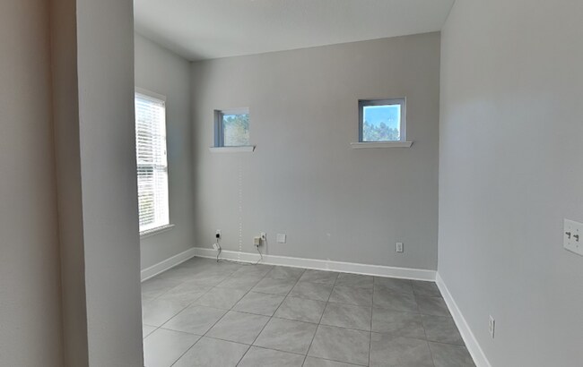 Photo - 164 Dalton Cir