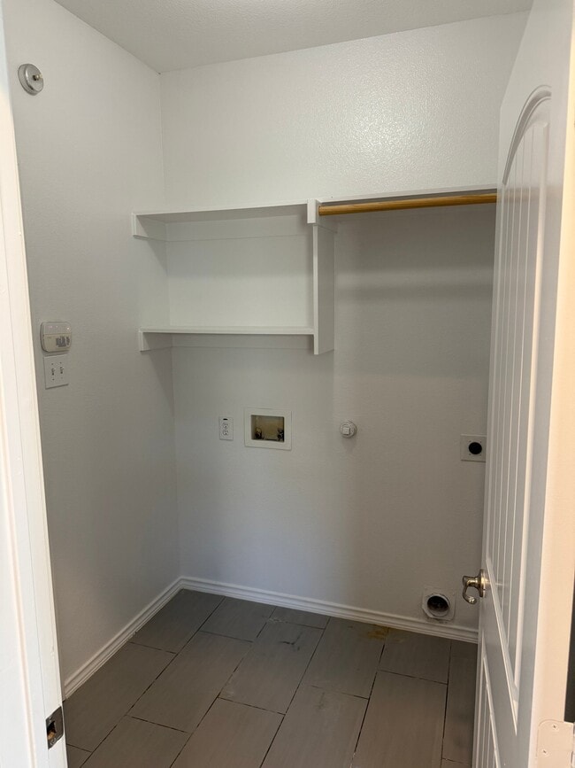 Photo - 2815 Briarbrook Dr