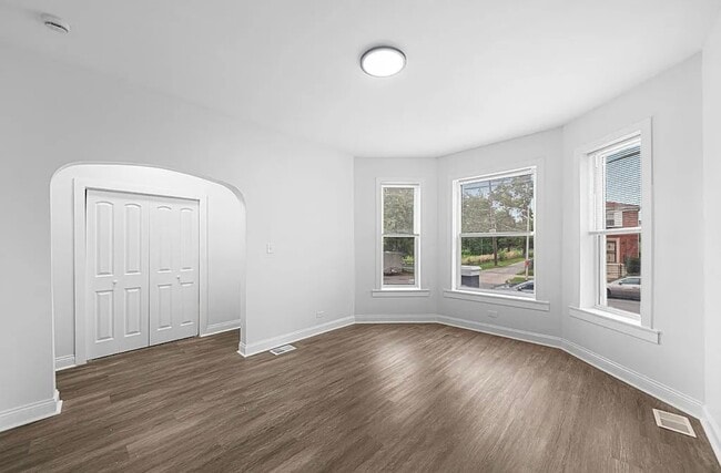 Photo - 7912 S Ada St