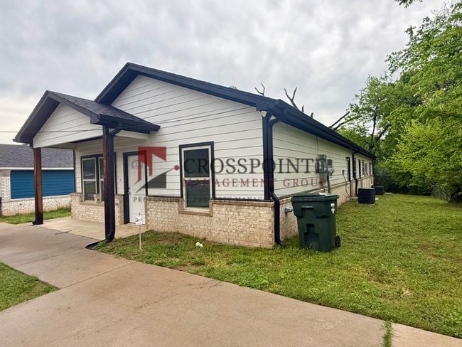 Photo - Tour Today! 3 Bedroom, 2 Bathroom Duplex!