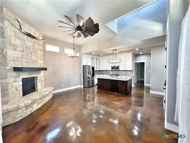 Photo - 1704 Gruene Vineyard Crossing