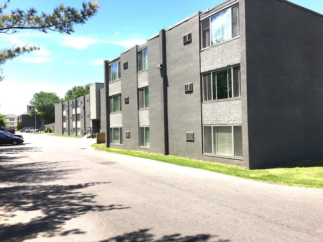 Photo - Resolute Manor