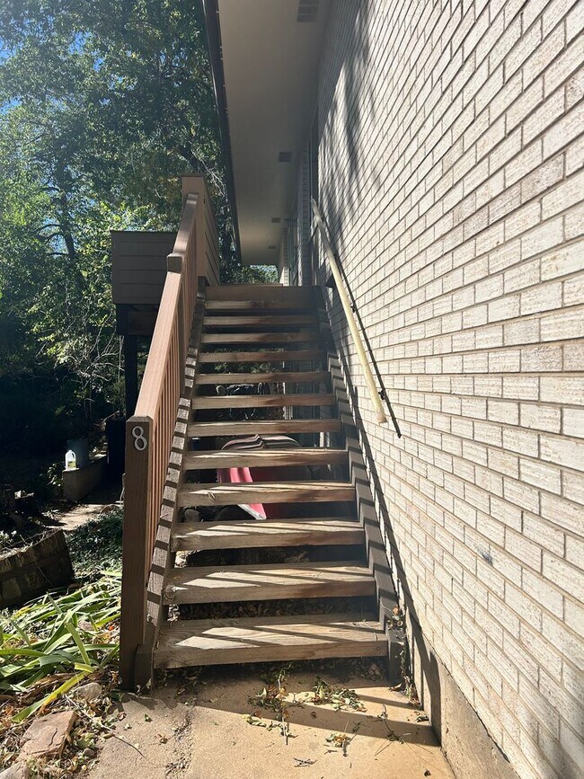 Photo - Charming 2Br/1Ba Apartment in Quiet Boulde...