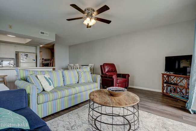 Photo - 918 N New River Dr Unit 211