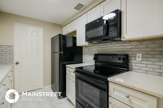 Photo - 703 59th Ave Terrace W