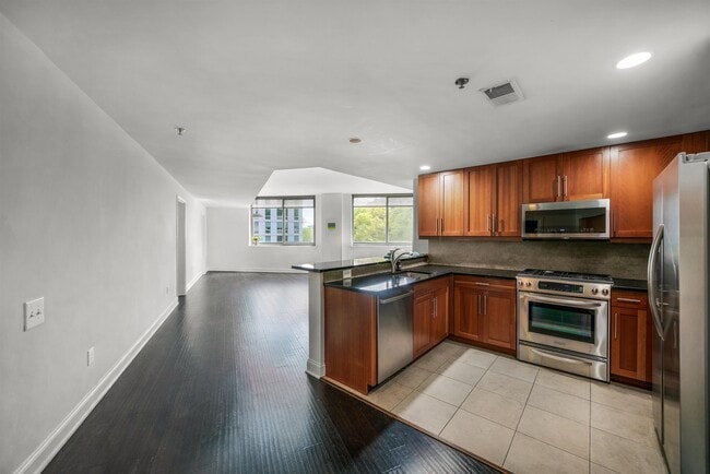 Photo - 800 Jackson St Unit 609