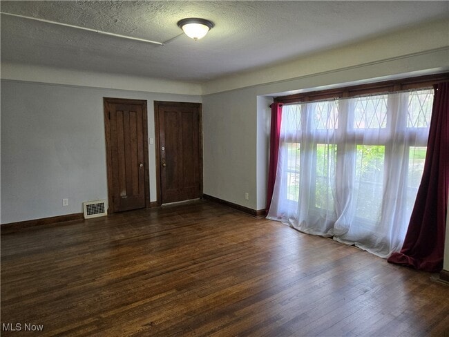 Photo - 3557 Lynnfield Rd