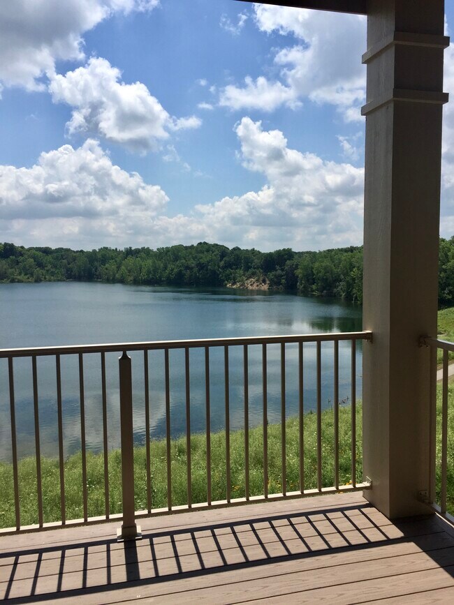 Lake View - Balcony