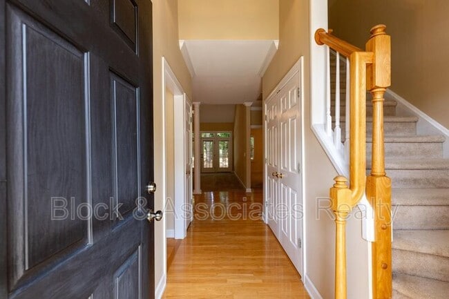 Photo - 2007 White Pond Ct
