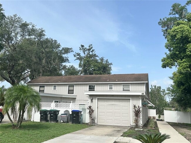 Building Photo - 122 S Bulova Dr