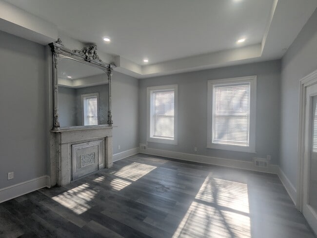 Photo - 35 Clinton Ave