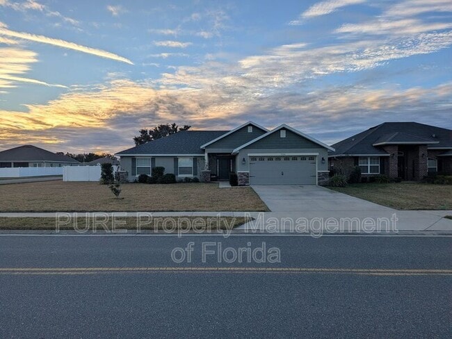 Building Photo - 9750 Pepper Tree Pl