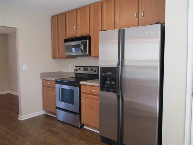 Photo - 611 Westbury Way