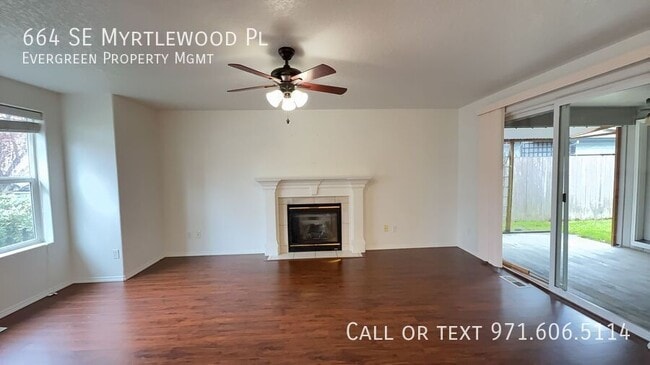 Photo - 664 SE Myrtlewood Pl