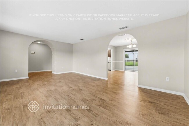 4407 Orangewood Loop E