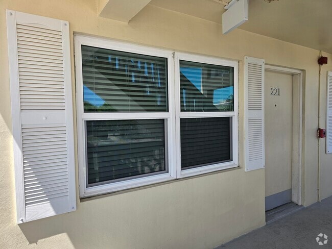 Building Photo - 3915 S Flagler Dr Unit 221 Rental