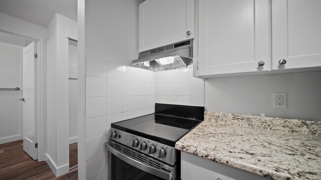 Photo - 837 Ellery Street, Esquimalt, BC