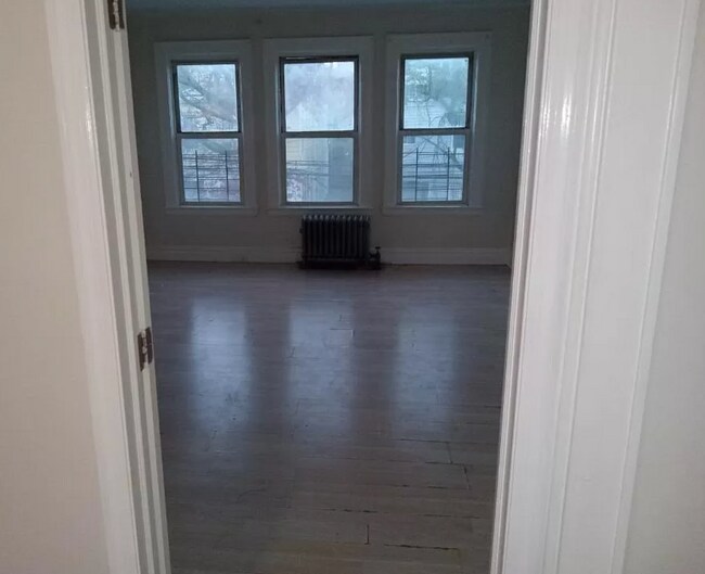 Photo - 133 Isabella Ave Unit 3