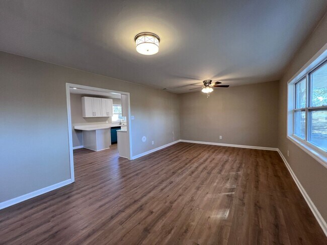 Photo - 3 Bedroom 2 bath home in downtown Port Wentworth