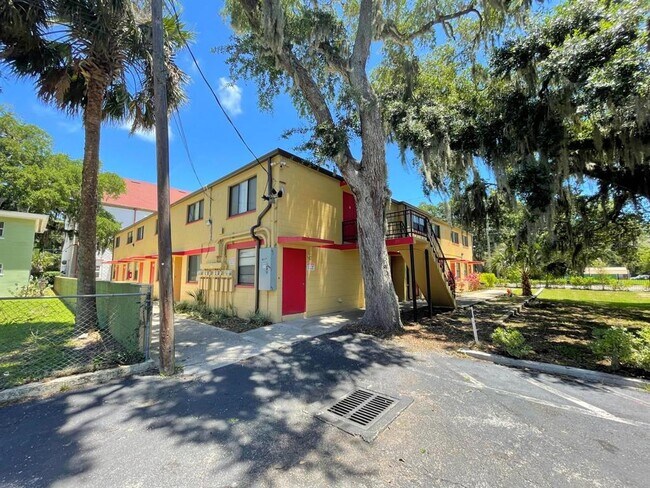 Photo - 706 M.L.K. Blvd S Condo