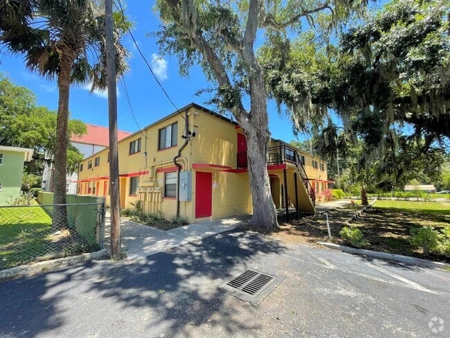 Building Photo - 706 M.L.K. Blvd S Rental