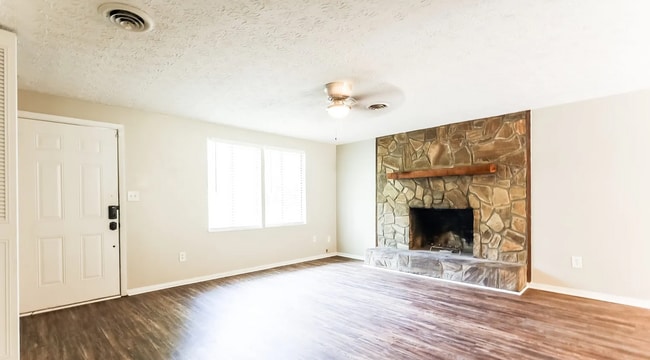 Photo - 2730 Old S Dr