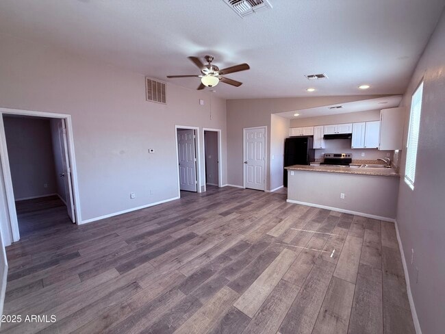Building Photo - 1811 W Tonto St Unit 1 Rental