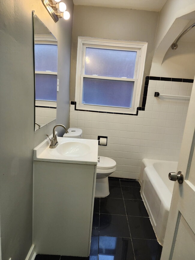 Photo - 11318 Littlefield St